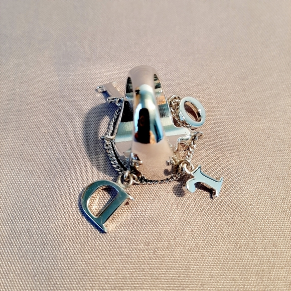 Dior authentic inlay pearl and crystals ring - Picture 7 of 7